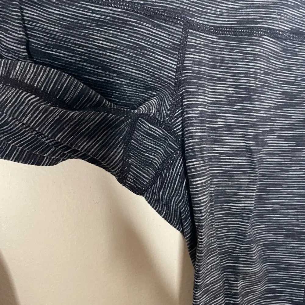 Athleta Energy Chaturanga Black Space Dye Cropped Legging Pant XS - Picture 5 of 12